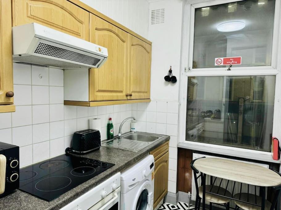 1 Bedroom Studio Next To King'S Cross St Pancreas Station London Exterior foto